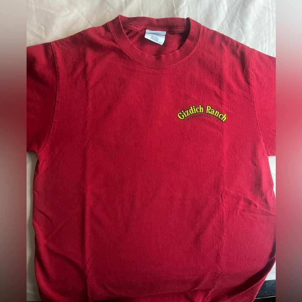 Gizdich Ranch Watsonville Red shirt